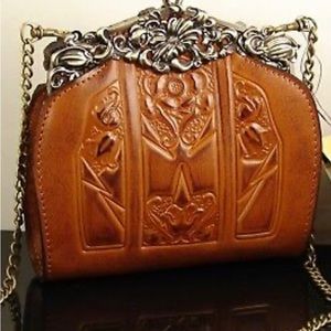 BEAUTIFUL Patricia Nash purse/clutch!! HARD to find...